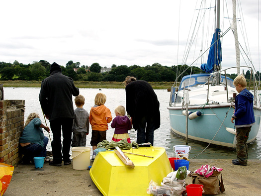 Wivenhoe Crabbing Competition