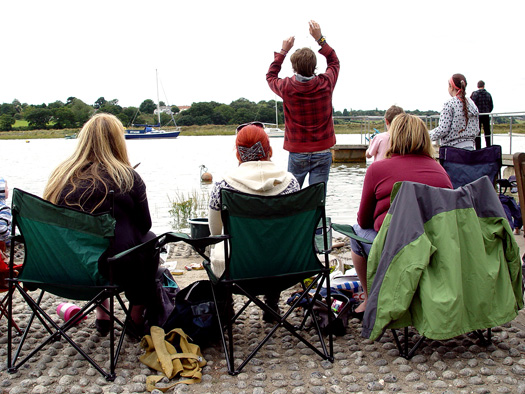 Wivenhoe Crabbing Competition