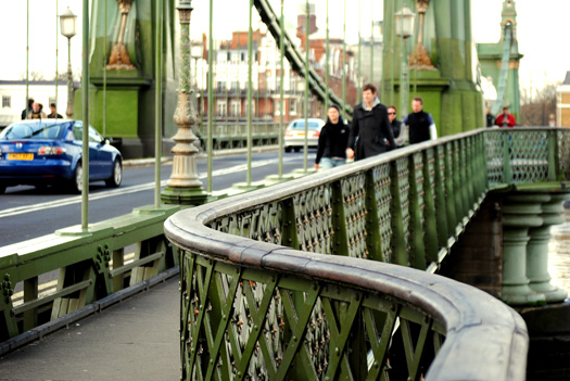 Hammersmith Bridge, 28/03/10 